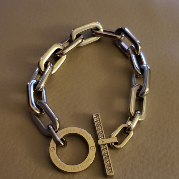 Michael Kors chain link bracelet - Picture 2 of 6